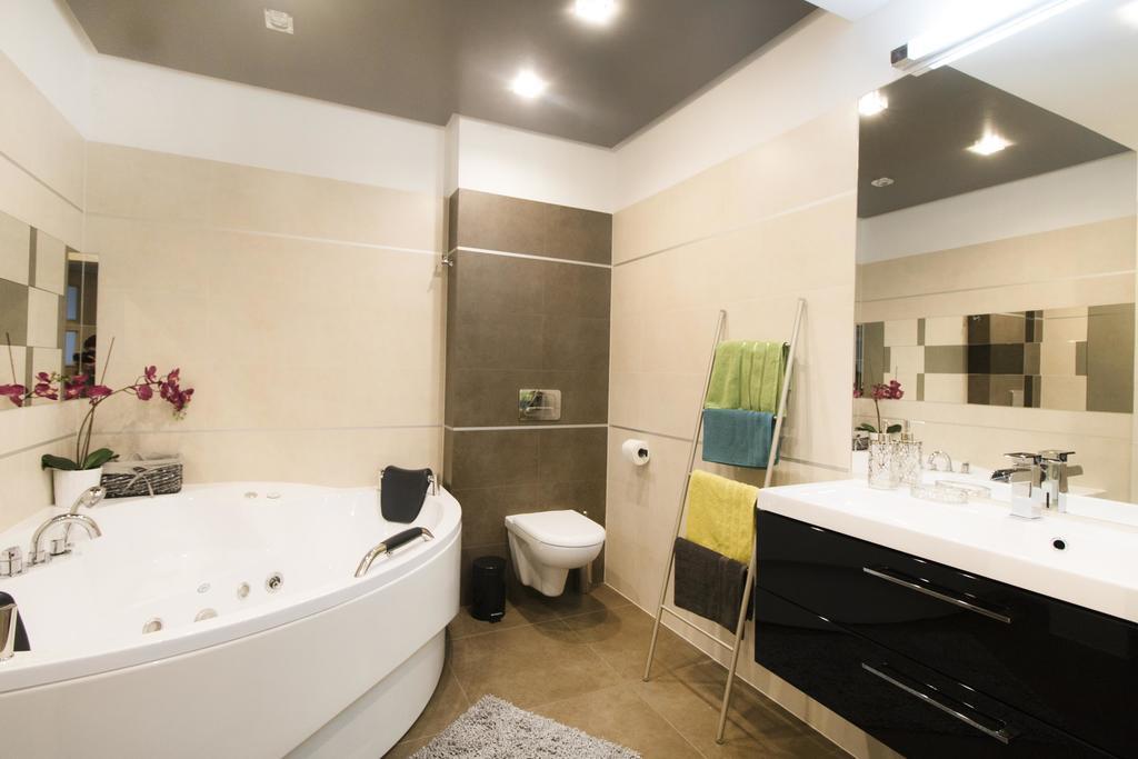 Kings City - Skawinska Apartment Krakow Exterior photo